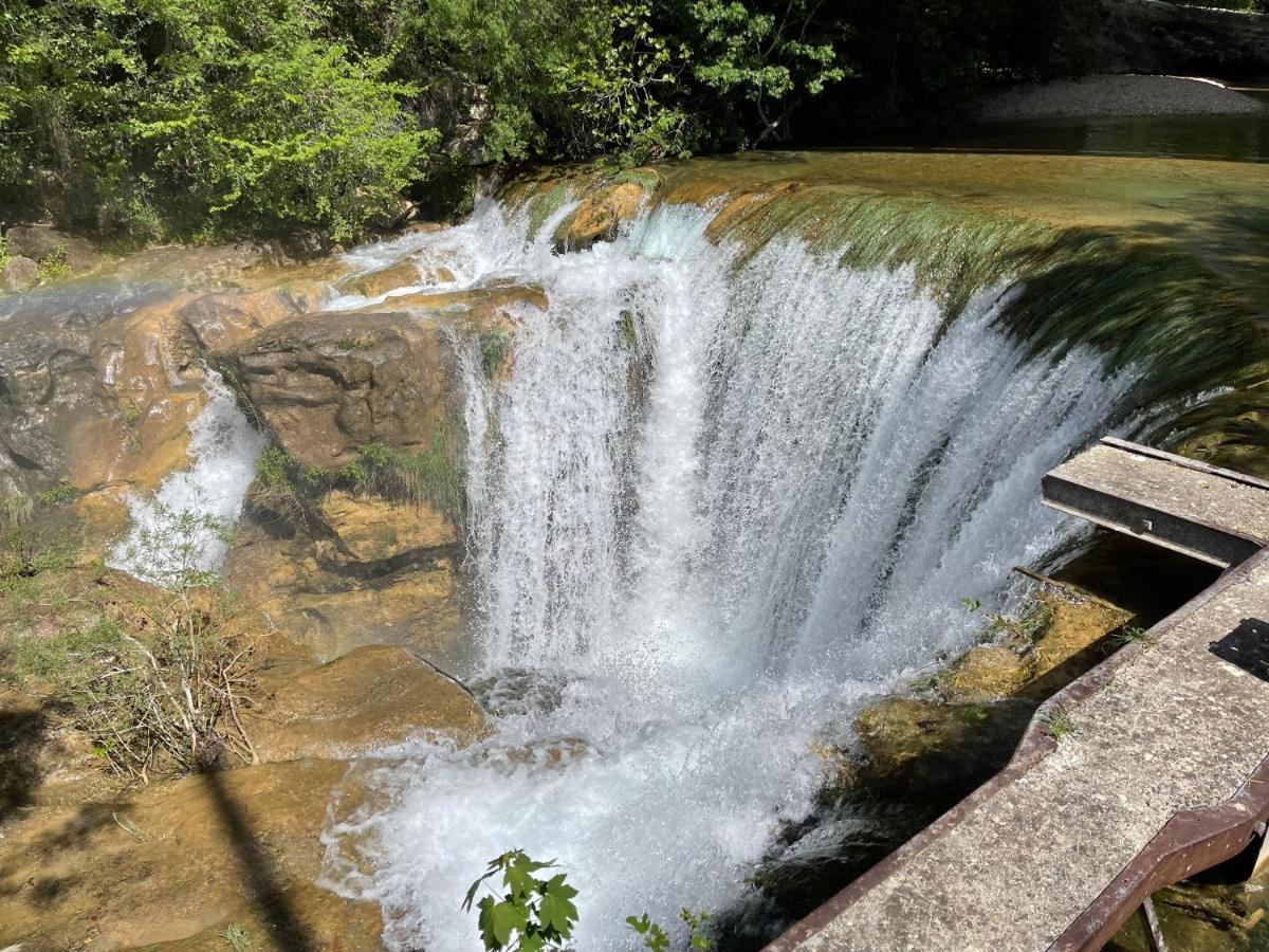 Appartamento Moulin De L'Oulette Soubes Esterno foto